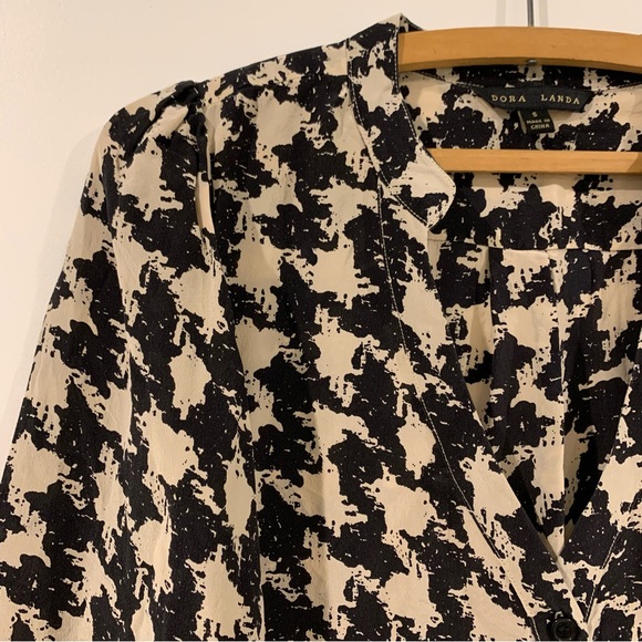 Silk 3/4 Length Sleeve Blouse — Size S - Picture 4 of 5